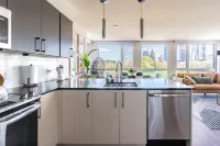 3BR | Views, Balcony, Gym | Bellevue | Sophari B - Bữa sáng