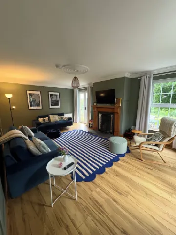 Stylish secluded cottage with beautiful views