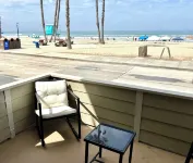 Oceanside Beach Condos - View biển