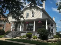 Capital City- 6 Miles from Madison with Fireplace