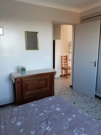 Independent cottage in private air-fenced yard-pool Provence