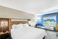 Holiday Inn Express & Suites COUNCIL BLUFFS - CONV CTR AREA by IHG Hotels in Council Bluffs