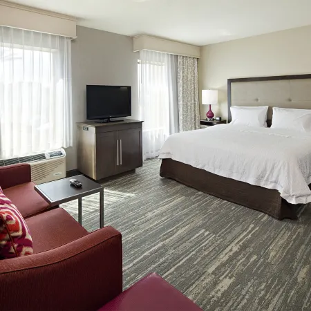 Hampton Inn & Suites Palm Desert