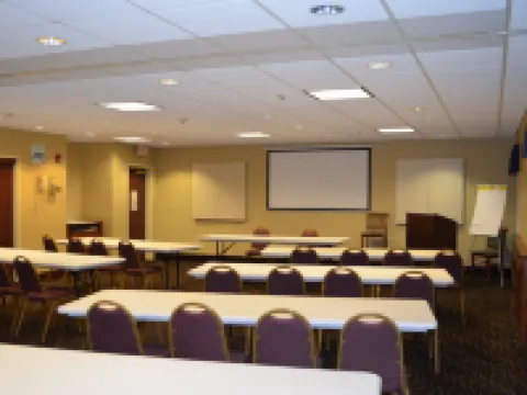 智選假日套房酒店安尼斯頓/牛津 牛津酒店