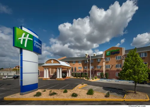 Holiday Inn Express WINNEMUCCA by IHG - parkir