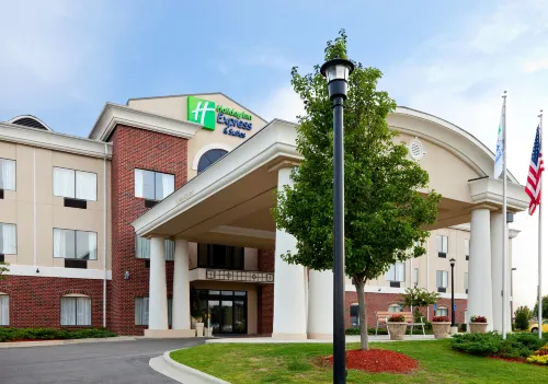 Holiday Inn Express & Suites PELL CITY by IHG