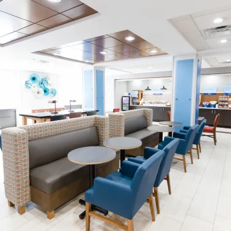 Holiday Inn Express & Suites KNOXVILLE-FARRAGUT by IHG