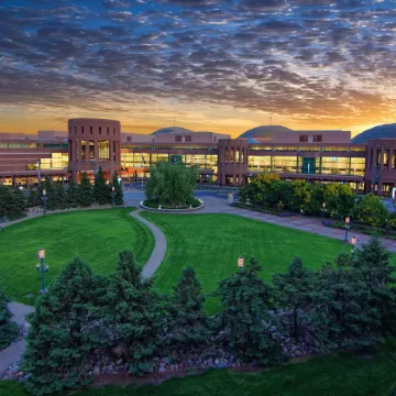 Holiday Inn Express & Suites MINNEAPOLIS-DWTN (CONV CTR) by IHG