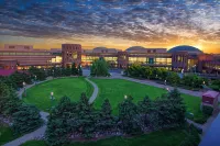 Holiday Inn Express & Suites Minneapolis-Dwtn (Conv Ctr) Hotel di