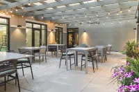 沃瓦託薩密爾沃基Homewood Suites by Hilton - 停車場