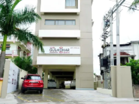 โรงแรมกูลมอฮาร์แกรนด์ โรงแรมในจอร์ฮัต