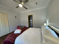 Spacious Stylish Coastal Escape Hotels in Tuncurry