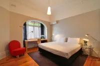 Dive Hotel Hotels in Coogee