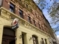 Homeplanet Hostel Отели рядом с достопримечательностью «Лейпцигский Панометр»