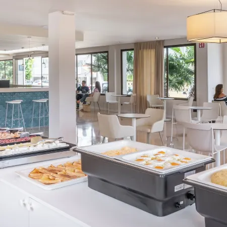 Bay Hotel