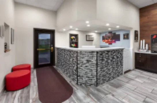 Super 8 by Wyndham Winona MN