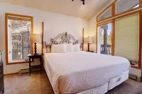 CC301 Cross Creek 2Br 2ba 2 Bedroom Condo by RedAwning - Pet friendly