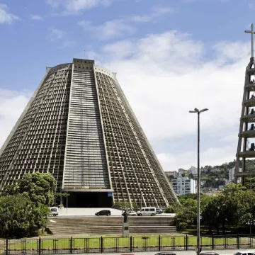 Ibis Budget Rio de Janeiro Centro Отели рядом с достопримечательностью «Лестница Селарона»