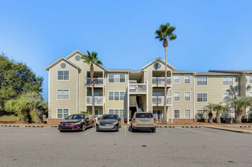 Explore Boardwalk Thrills! Central Destin Condo - Condos