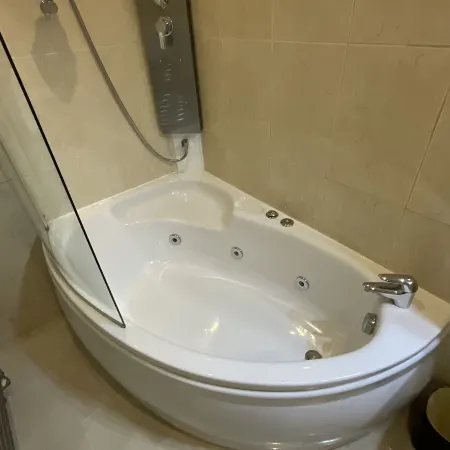 Earle House Serviced Apartments