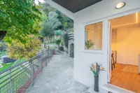帶泳池和湖景的雷吉娜別墅度假屋
