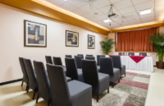 FabHotel Manoshanti - Nr. Big Daddy Casino