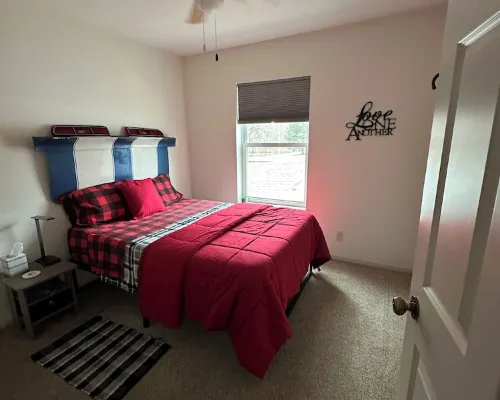 "THE SHOP" retro 60's Hotels in Van Buren County