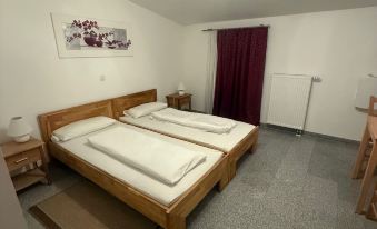 The Old Doctors Office - Housity