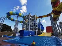 Season Inn Langkawi Motel - Water Park