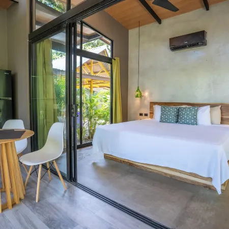Sombra Bungalow Hotels in Punta Uva