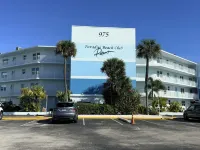 Beach Front Condo - Melbourne/Satellite Beach Cocoa Beach 2 Bd/ 2 Bath, Pool