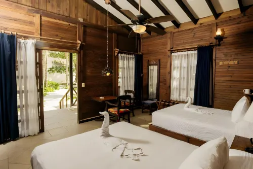 Petit Lafitte Beach Front Hotel & Bungalows