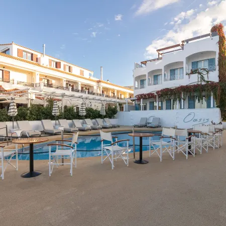 Oasis Beach Hotel