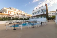 Oasis Beach Hotel - Romantic
