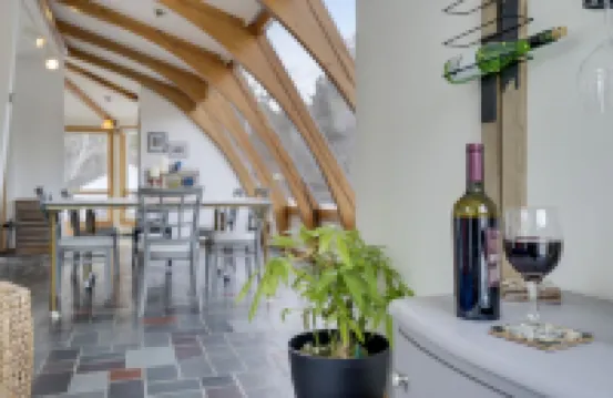 Spacious Home Just 3 Min. from Pleasant Mtn.  Spectacular Views of Mt Washington