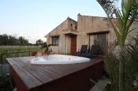 Cottage Hakuraku -  Holiday Villas