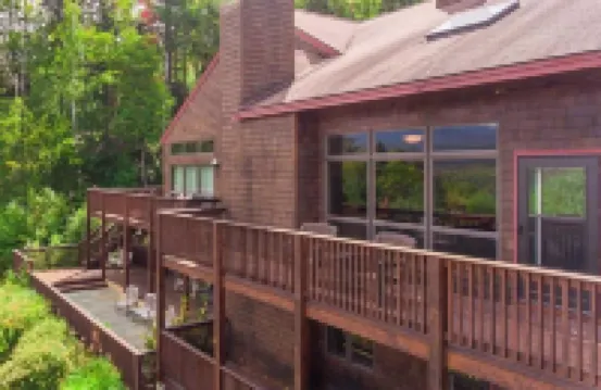 V3 Gorgeous Ski-in Mountain View Townhouse with Great Views in Bretton Woods Fast Wifi