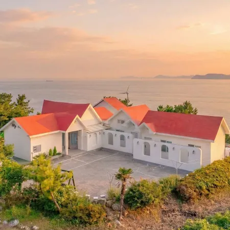 Namhae Baramundeok Pension