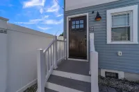 Charming 2-br Home, 4 Blocks To The Boardwalk 2 Bedroom Home - 3-Star