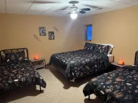 Quiet Spacious 5-Bedroom House or Crafting Retreat in Chilton, WI!