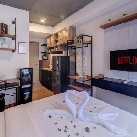 Elegant and Comfort Studio 1BR Escotel Newville Cikarang