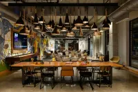 Moxy Omaha Downtown - Gym