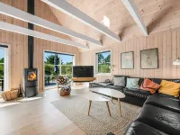 Luxury Beach House in Henne - 4-Star
