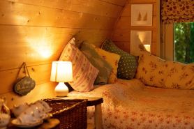 Woodlang Glamping Near Newbury, No Deposit