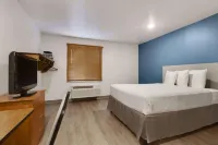WoodSpring Suites Conroe