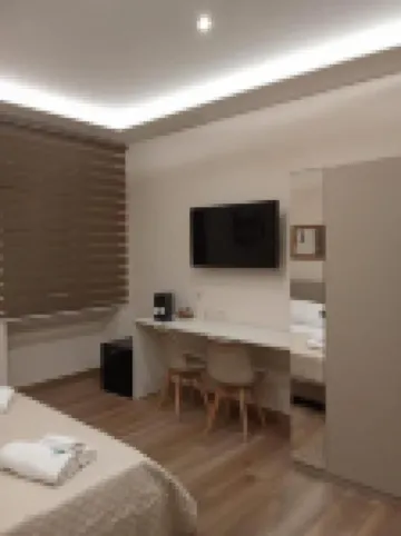 เรซิเดนซา คาวัวร์ โรงแรมใน