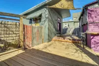 Deck & Home Office: Walkable Albuquerque Home - Alloggi