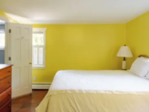 Private Giant Luxury Creekside Home - Serenity Hotels in Catskill