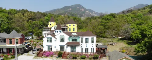 Jecheon Geumsusan Pension - เพนชั่น