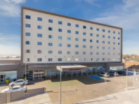 希爾頓歡朋酒店-提華納奧塔伊 鄰近蒂華納國際機場的酒店